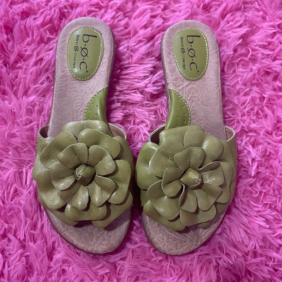 BOC Flower Slide Sandals Green Leather Like New 6, Born Concept - Picture 3 of 8